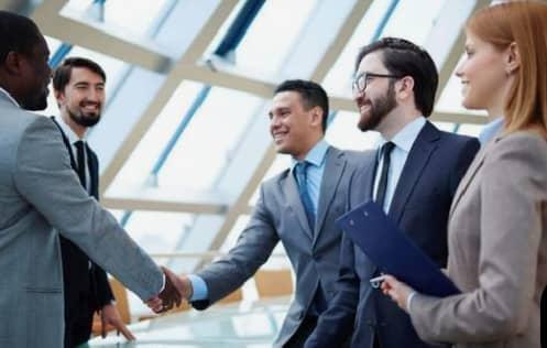 Konsolidace úvěrů s nízkým úrokem • Zbavte se dluhů