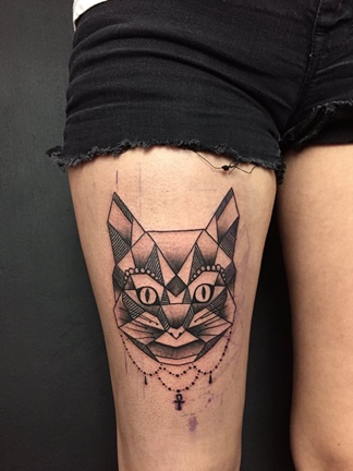 Koky v tetovacm salonu / Cats in Tattoo Salon